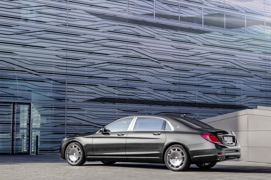  Mercedes-Maybach S600 2017 года  (WW) (фото 20 из 34)